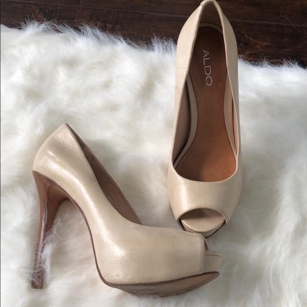 Aldo open toe nude platform heels